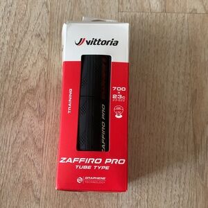 Vittoria ZAFFIRO PRO graphene 2.0  700×23C